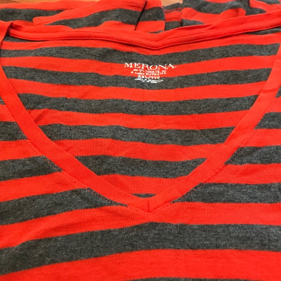 Cotton Long Sleeve TShirt - EUC - Picture 2 of 4